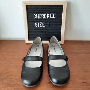 Cherokee girls shoes